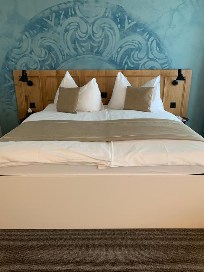 Engel Am Bahnhof Hotel 3*